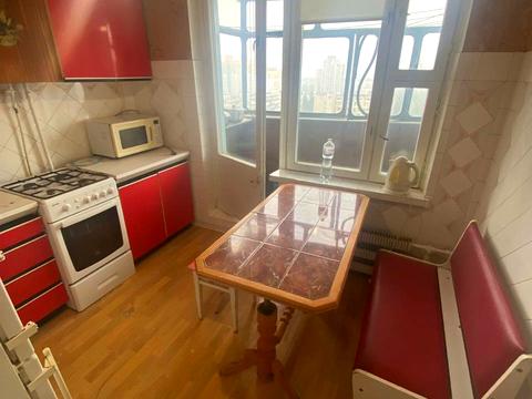 квартира за адресою Амвросія Бучми бульв., 8