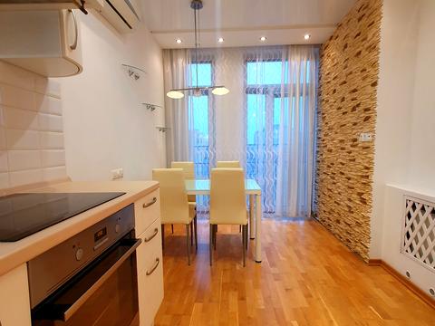 квартира за адресою Регенераторна вул., 4