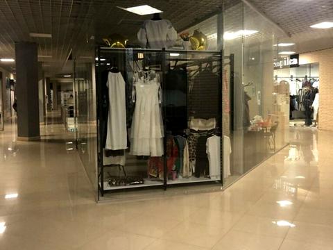 комерційна за адресою Степана Бандери вул., 2/1а