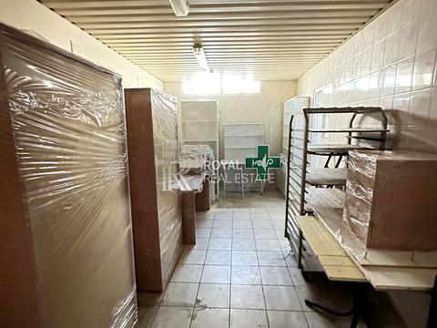 комерційна за адресою Володимирська вул., 57А