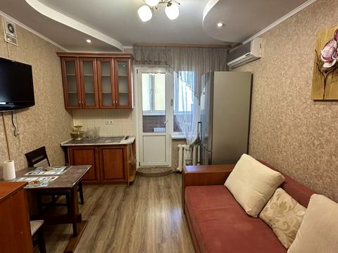 квартира за адресою Милославська вул., 8