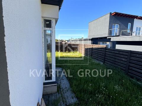 будинок за адресою Затишна 10