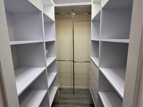 квартира по адресу Карла Мікльоша ул., 3