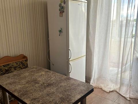 квартира за адресою Євгена Патона вул., 2