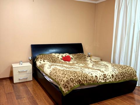 квартира за адресою Дарницький бульв., 8