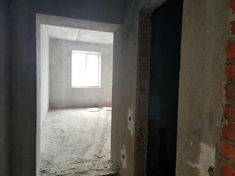 комерційна за адресою Першотравнева, 80