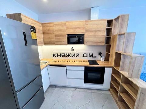 квартира за адресою Дніпровська набережна вул., 17В