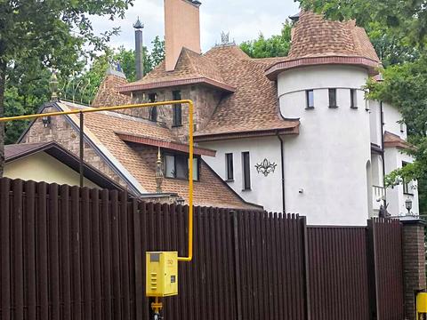 дом по адресу п. Лесное, Дебютна, 8