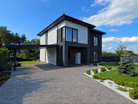 будинок за адресою Квітнева вул.