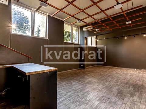 комерційна за адресою Практична вул., 6