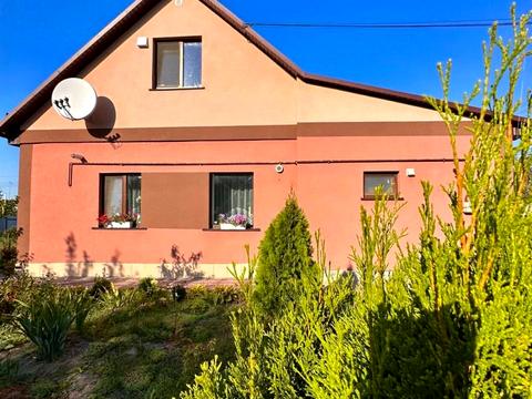 будинок за адресою Осіння вул., 37