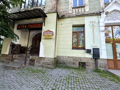 комерційна за адресою Гетьмана Мазепи вул., 48