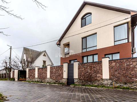 будинок за адресою орхідейна, 1