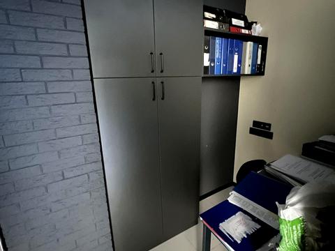 комерційна за адресою Набережно-Хрещатицька вул., 35В