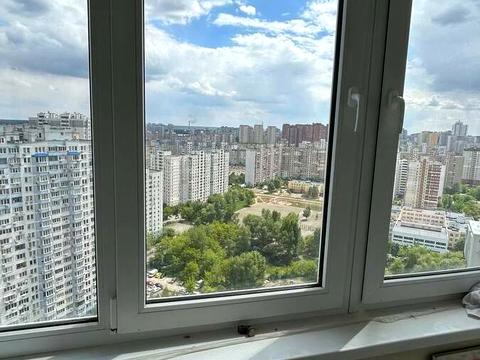 квартира за адресою Олени Пчілки вул., 5