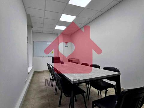комерційна за адресою Собранецька вул., 150