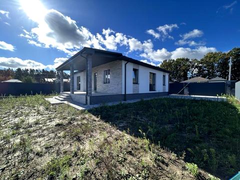 дом по адресу Евгения Плужника ул.