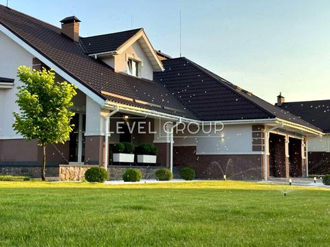 будинок за адресою с. Іванковичі, Узліссівська, 10