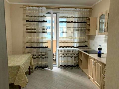квартира за адресою Сергія Данченка вул., 32