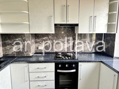 квартира по адресу Героев Сталинграда ул., 22