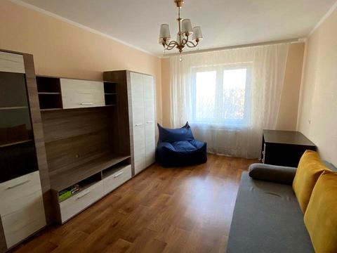 квартира по адресу Академика Глушкова просп., 9е