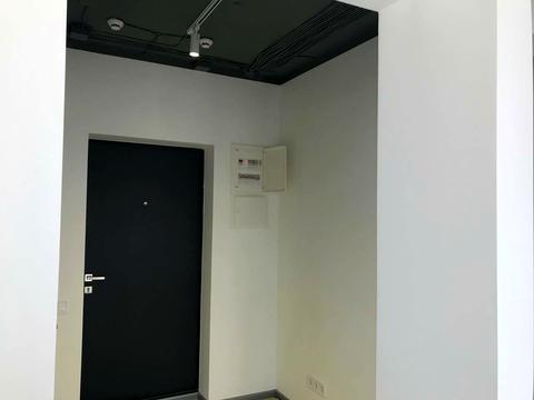 комерційна за адресою Василя Стуса вул., 7-Б