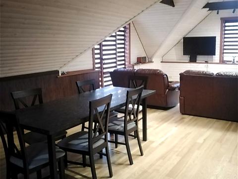 будинок за адресою с. Буки, Буки, 1