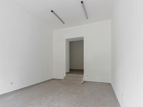 комерційна за адресою Городоцька вул., 52