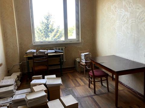 комерційна за адресою Миколи Краснова вул., 10