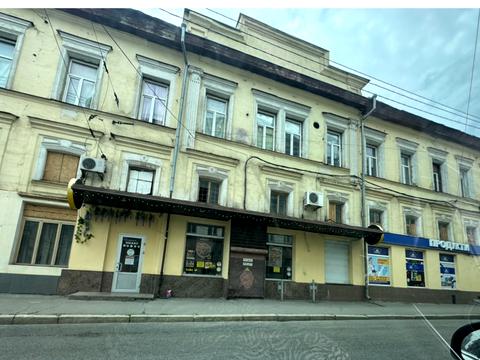 комерційна за адресою Кооперативна вул., 9
