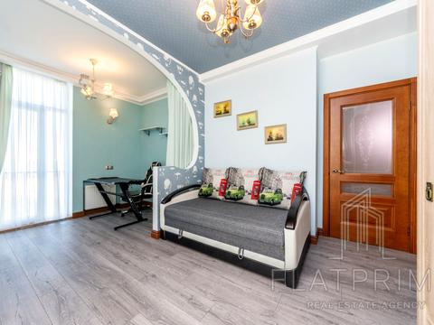 квартира за адресою Регенераторна вул., 4 к17