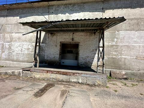 комерційна за адресою Сергія Москаленка вул. (Красовського), 2