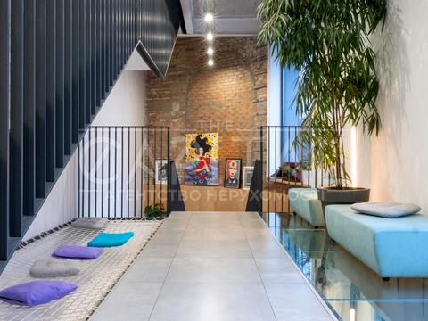 комерційна за адресою Марка Безручка вул., 24