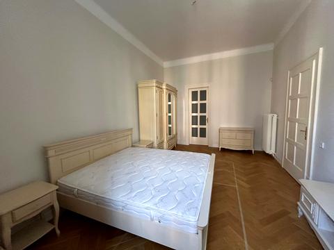 квартира по адресу Ярослава Стецько ул., 5