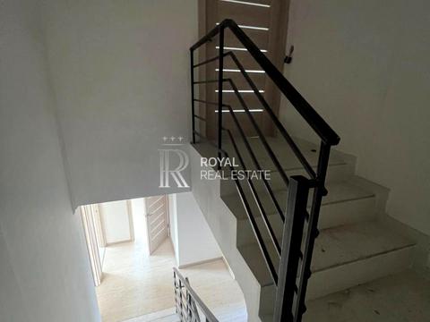 будинок за адресою с. Гнідин, нова