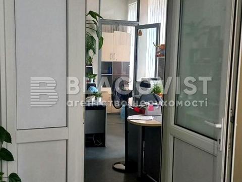 комерційна за адресою Київ, Ушинського вул., 25-А