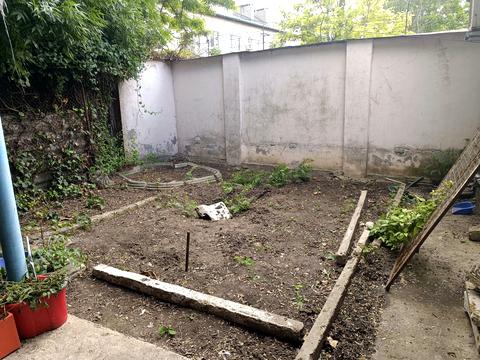 комерційна за адресою Станційна вул., 57