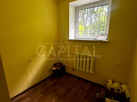 комерційна за адресою Миколи Руденка бульв. (Кольцова), 17