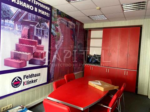 комерційна за адресою Васильківська вул., 28
