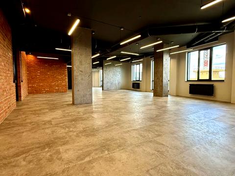 комерційна за адресою Костянтинівська вул., 75