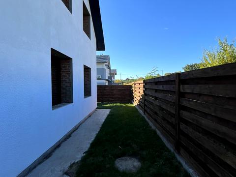 будинок за адресою Молодіжна вул.