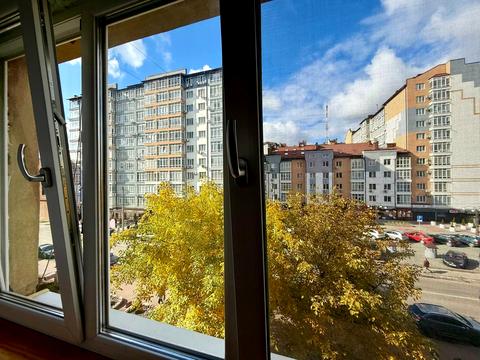 квартира за адресою Степана Бандери вул., 4