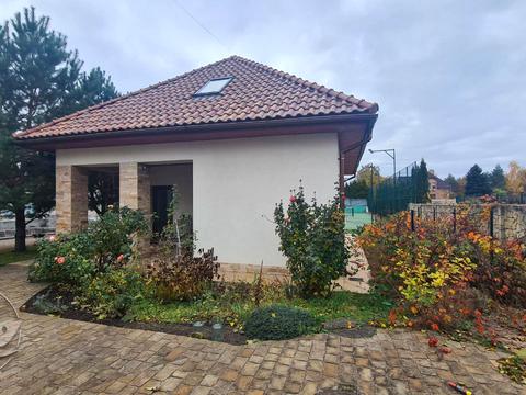 будинок за адресою Молодіжна