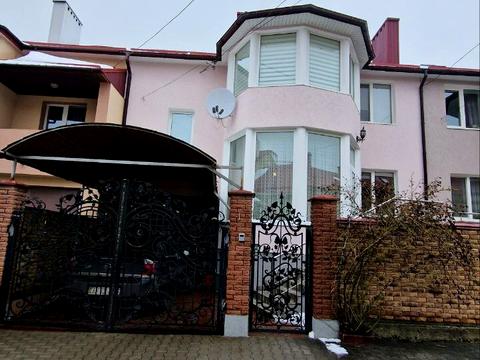 будинок за адресою вул. Михайла Орловського, 2/3б