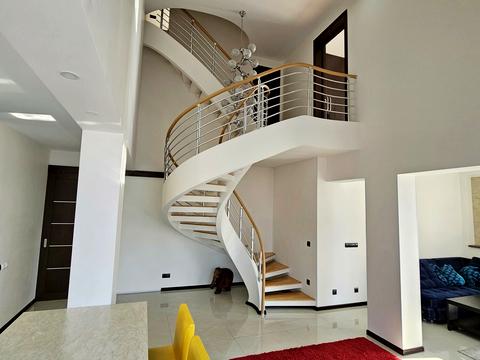 квартира за адресою Регенераторна вул., 4