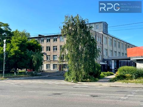 комерційна за адресою Межигірська вул., 82-А