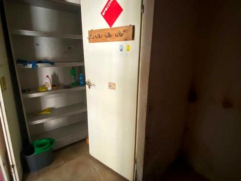 комерційна за адресою Володимира Антоновича вул. (), 7
