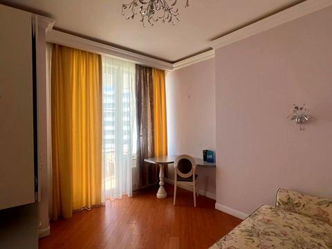 квартира за адресою Літературна вул., 1а