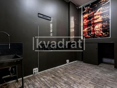 комерційна за адресою Практична вул., 6