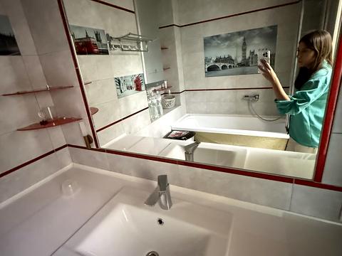 квартира за адресою Гранітна вул., 2